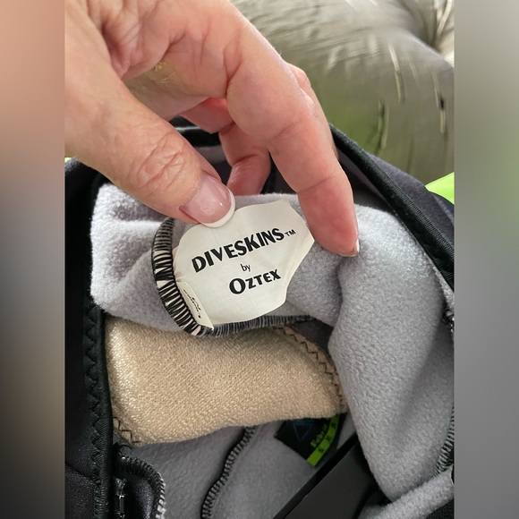 Diveskins Wet Suit Ladies - Picture 4 of 14